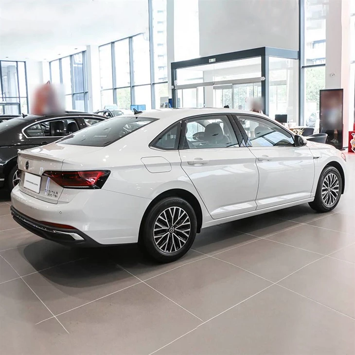 Low Mileage LHD Used Volkswagen Sagitar 2024 300TSI factory