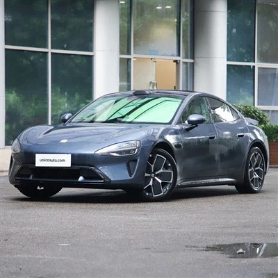 Sedan gyriant olwyn gefn xiaomi su7